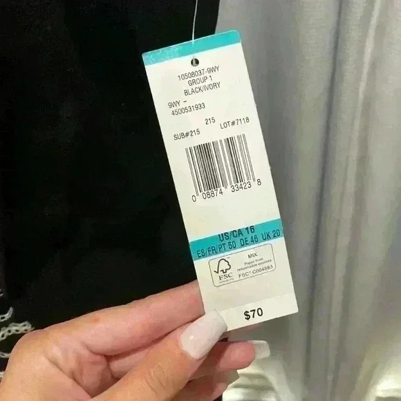 Black & white dress - Picture 4 of 4